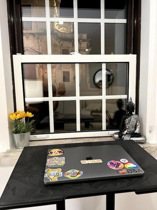 Luxury Artistic Digital Nomad Getaway W/ Terrace Apartment ลิสบอน ภายนอก รูปภาพ